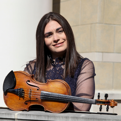 mariela with violin